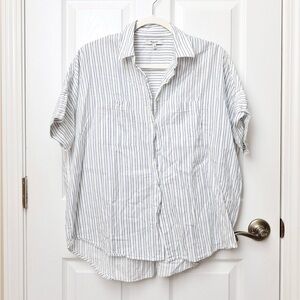 Madewell Women’s White and Gray Striped Button Down Casual Collared Shirt size M